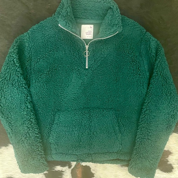 Cozy Green Sherpa Pullover - Picture 1 of 4